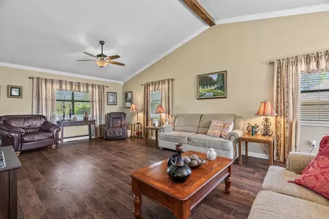 Living - 13402 Old River Dr, Scott, AR 72142 photo 2 of 3
