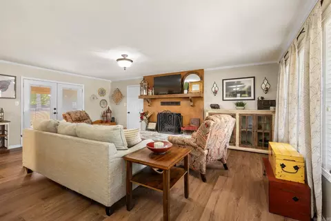 103 Chickadee St, Harrison, AR 72601 photo 3