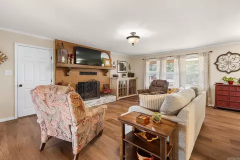 103 Chickadee St, Harrison, AR 72601 photo 4
