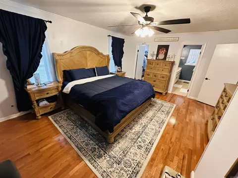 Bedroom - 137 N Pine St, Mount Ida, AR 71957 photo 1 of 3