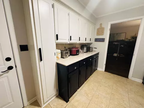 Kitchen - 137 N Pine St, Mount Ida, AR 71957 photo 6 of 7