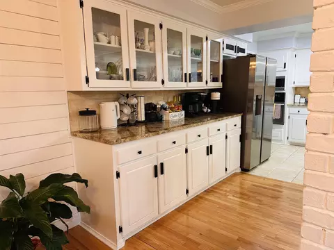 Kitchen - 137 N Pine St, Mount Ida, AR 71957 photo 1 of 7
