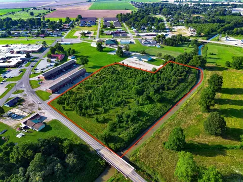 919 W Vine St, Walnut Ridge, AR 72476