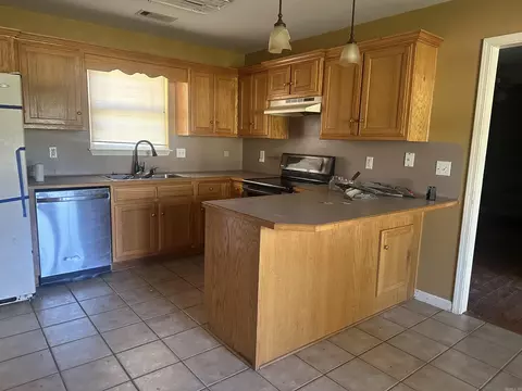 Kitchen - 162 Jamie Ln, Beebe, AR 72012 photo 1 of 2