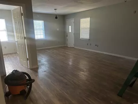 Living - 162 Jamie Ln, Beebe, AR 72012 photo 2 of 3