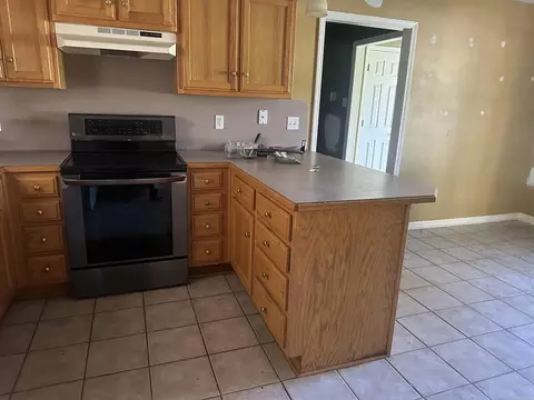 Kitchen - 162 Jamie Ln, Beebe, AR 72012 photo 2 of 2