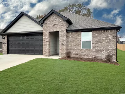 1411 Ridgefield Cir, Searcy, AR 72143