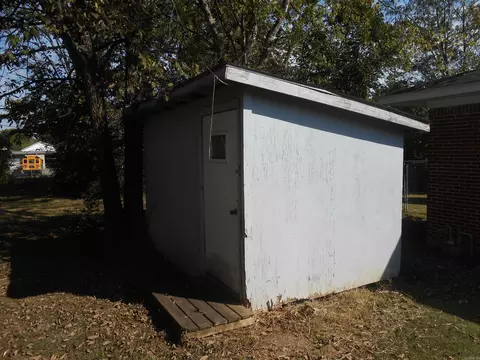 Other - 136 Third St, Clinton, AR 72031 photo 3 of 5