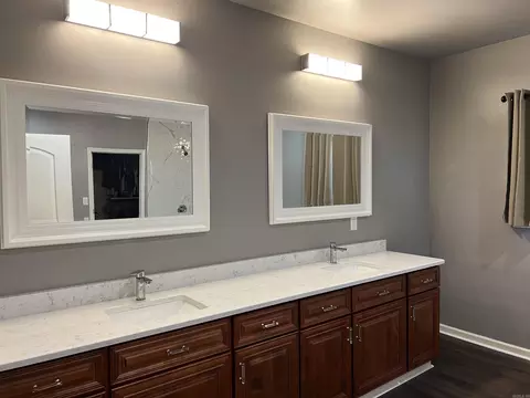 Bath - 4207 Mayberry, Pine Bluff, AR 71603 photo 2 of 5