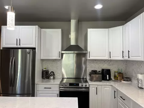 Kitchen - 4207 Mayberry, Pine Bluff, AR 71603 photo 2 of 5