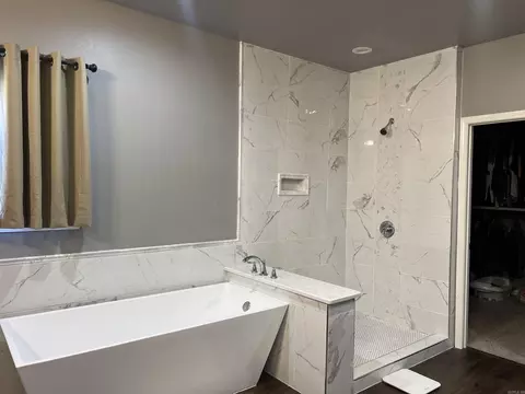 Bath - 4207 Mayberry, Pine Bluff, AR 71603 photo 3 of 5