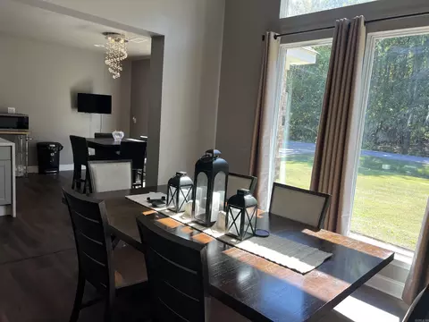 Dining - 4207 Mayberry, Pine Bluff, AR 71603 photo 2 of 2