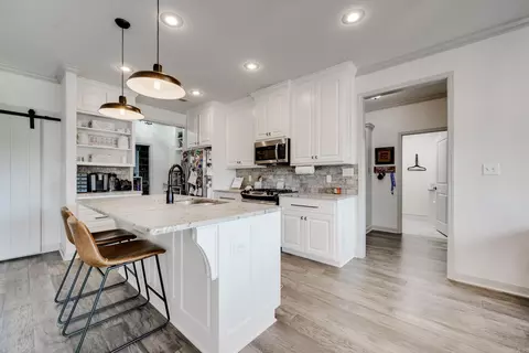 Kitchen - 1875 Josh, Conway, AR 72034 photo 3 of 6
