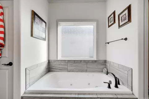 Bath - 1875 Josh, Conway, AR 72034 photo 3 of 4