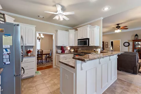 Kitchen - 3001 Westview Ln, Cabot, AR 72023 photo 2 of 6