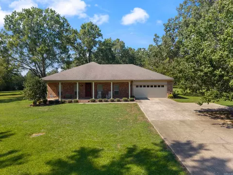 Exterior - 3001 Westview Ln, Cabot, AR 72023 photo 7 of 8