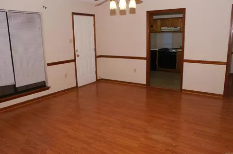 521 Fifth Ave, Conway, AR 72032 photo 2