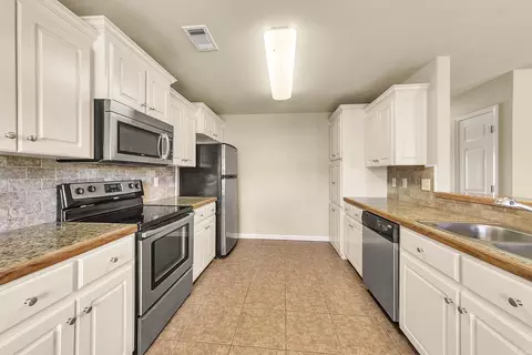 Kitchen - 19 Trinity, Cabot, AR 72023 photo 2 of 8