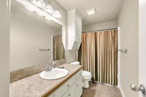 Bath - 19 Trinity, Cabot, AR 72023 photo 3 of 3