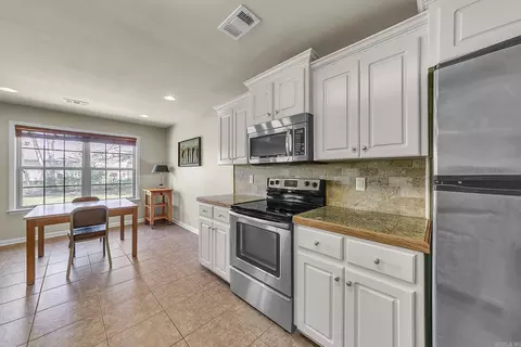 Kitchen - 19 Trinity, Cabot, AR 72023 photo 7 of 8