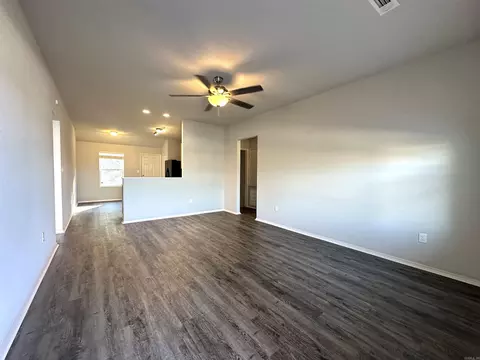 Living - 14 Spring Rdg, Conway, AR 72032 photo 1 of 2