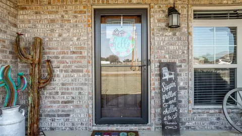 Entry Way - 145 Lloyd Henderson, Beebe, AR 72012 photo 1 of 4