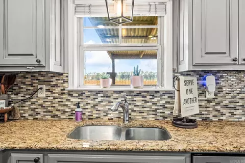Kitchen - 145 Lloyd Henderson, Beebe, AR 72012 photo 2 of 3