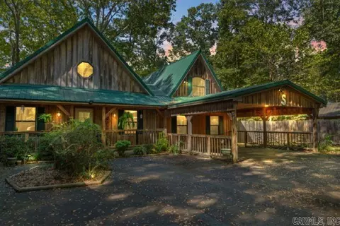 176 River Mist Dr, Pangburn, AR 72121
