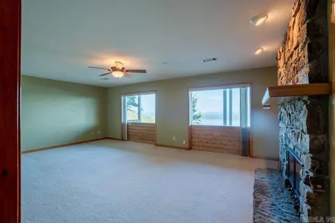 Living - 75 E Bluff Dr, Quitman, AR 72131 photo 7 of 8