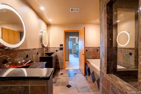 Bath - 75 E Bluff Dr, Quitman, AR 72131 photo 5 of 6