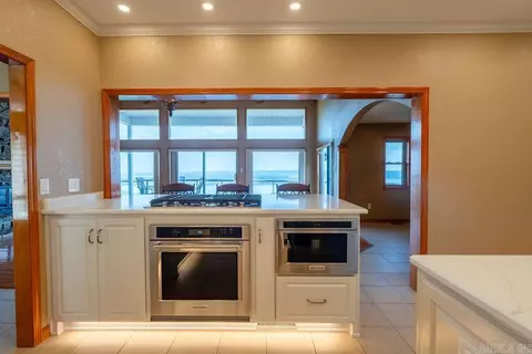 Kitchen - 75 E Bluff Dr, Quitman, AR 72131 photo 5 of 6