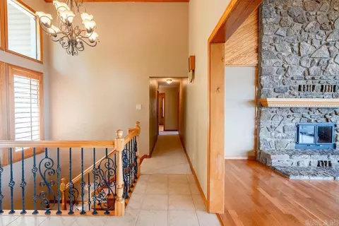 Entry Way - 75 E Bluff Dr, Quitman, AR 72131 photo 1 of 2