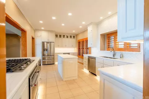 Kitchen - 75 E Bluff Dr, Quitman, AR 72131 photo 2 of 6