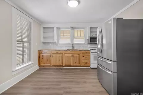 Kitchen - 712 S Border St, Benton, AR 72015 photo 1 of 2