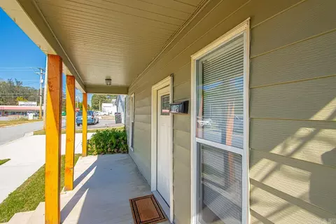 Exterior - 712 S Border St, Benton, AR 72015 photo 2 of 5