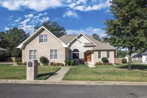 120 Thornbury Ct, Hot Springs, AR 71913