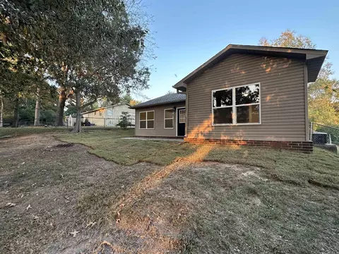 Exterior - 921 Athens Ln, Benton, AR 72015 photo 4 of 6