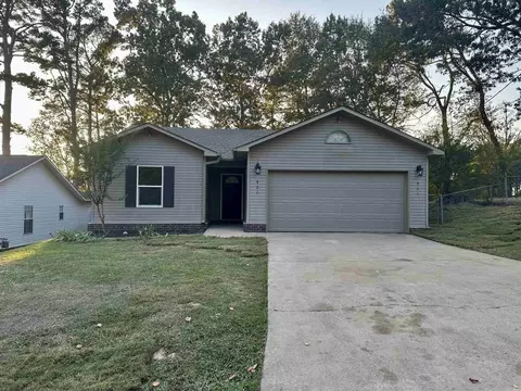 Exterior - 921 Athens Ln, Benton, AR 72015 photo 1 of 6