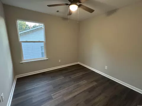 Bedroom - 921 Athens Ln, Benton, AR 72015 photo 3 of 6