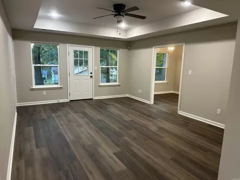 Living - 921 Athens Ln, Benton, AR 72015 photo 1 of 3