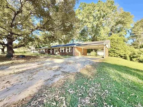 681 Sharp Ave, Camden, AR 71701 photo 2