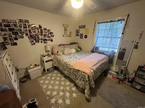 Bedroom - 1407 Mena St, Mena, AR 71953 photo 1 of 3