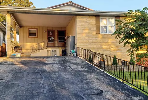 312 Royal Dr, Horseshoe Bend, AR 72512