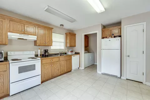 307 E Center St, Morrilton, AR 72110 photo 17