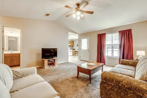 307 E Center St, Morrilton, AR 72110 photo 7