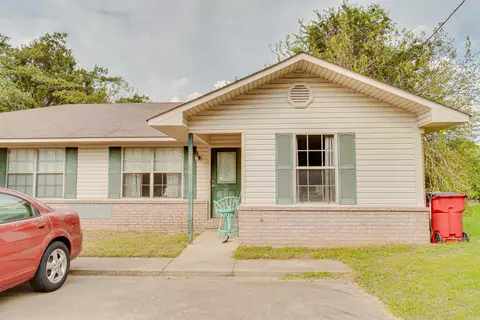 307 E Center St, Morrilton, AR 72110 photo 2