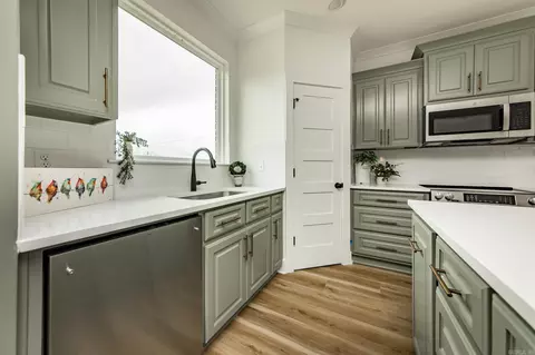 Kitchen - 972 Augusta St, Cabot, AR 72023 photo 5 of 7