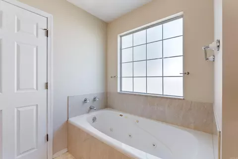 1814 Pleasant Pointe Cir, Bryant, AR 72022 photo 16
