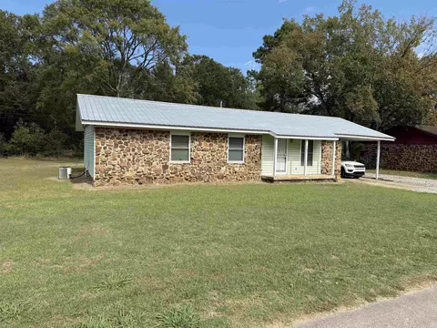 Exterior - 307 W 2nd St, Mccrory, AR 72101 photo 4 of 4