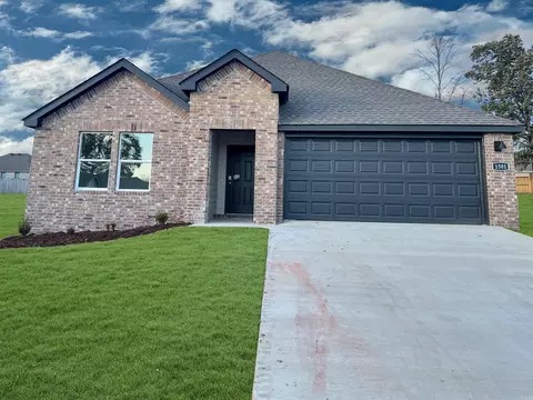 1501 Ridgefield Cir, Searcy, AR 72143